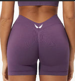 Load image into Gallery viewer, 11:28 Waist Sleek Short
